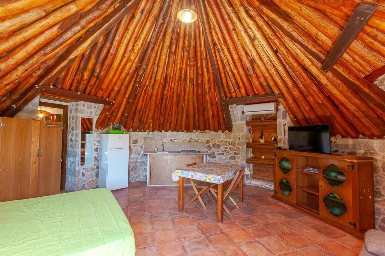 B&B Pettirosso Garden San Teodoro  Bagian luar foto