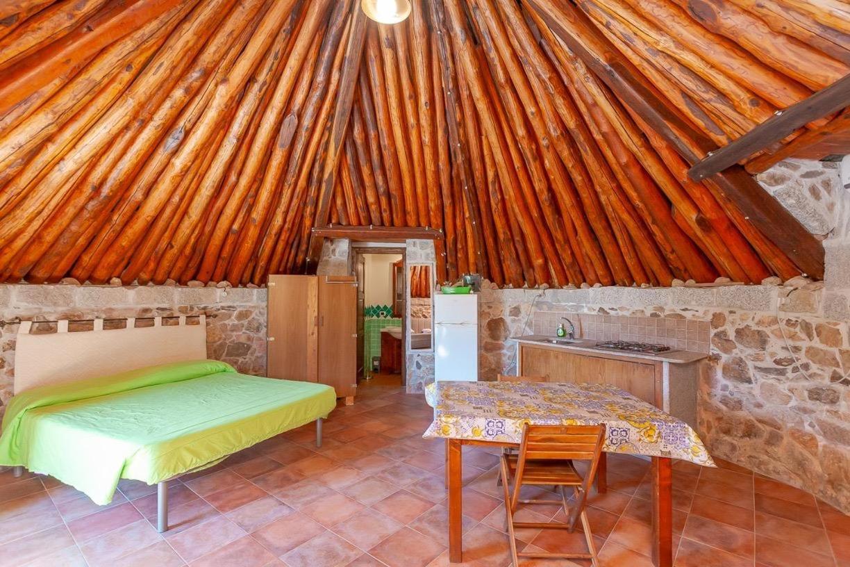B&B Pettirosso Garden San Teodoro  Bagian luar foto