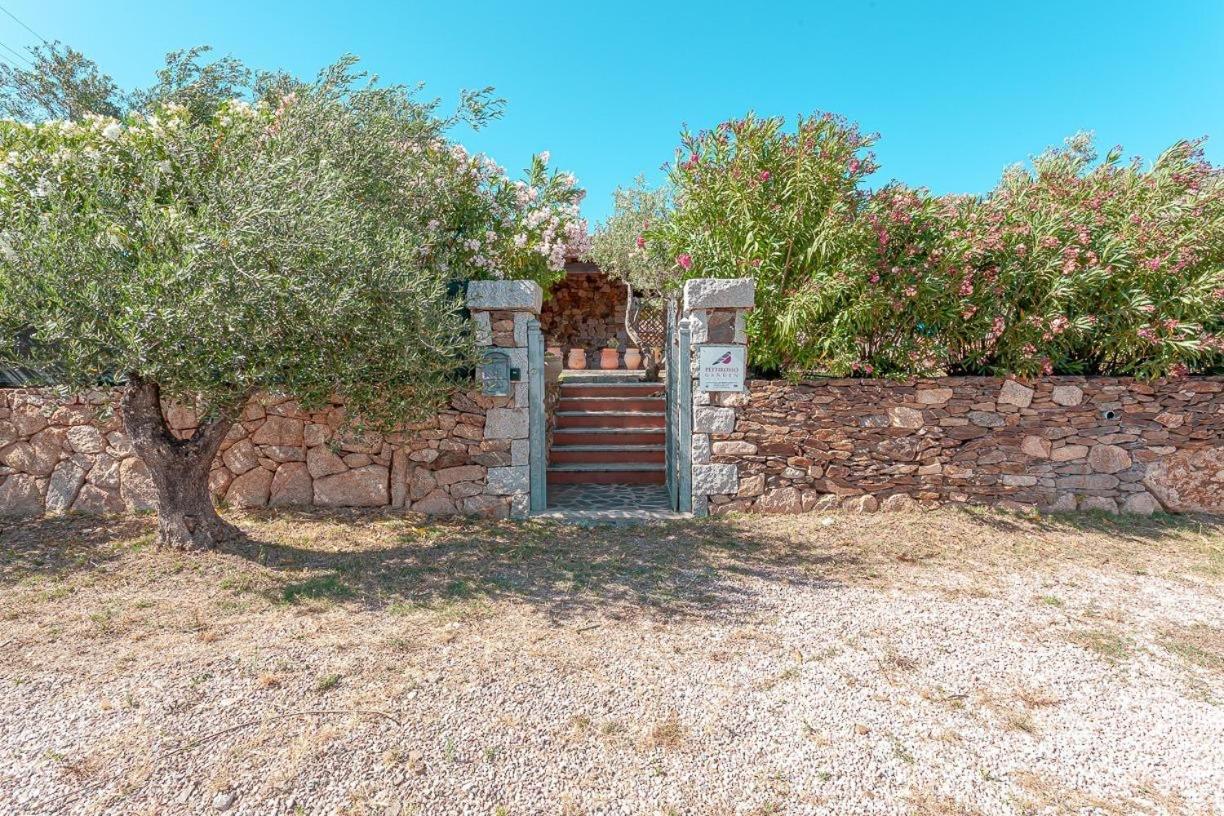 B&B Pettirosso Garden San Teodoro  Bagian luar foto