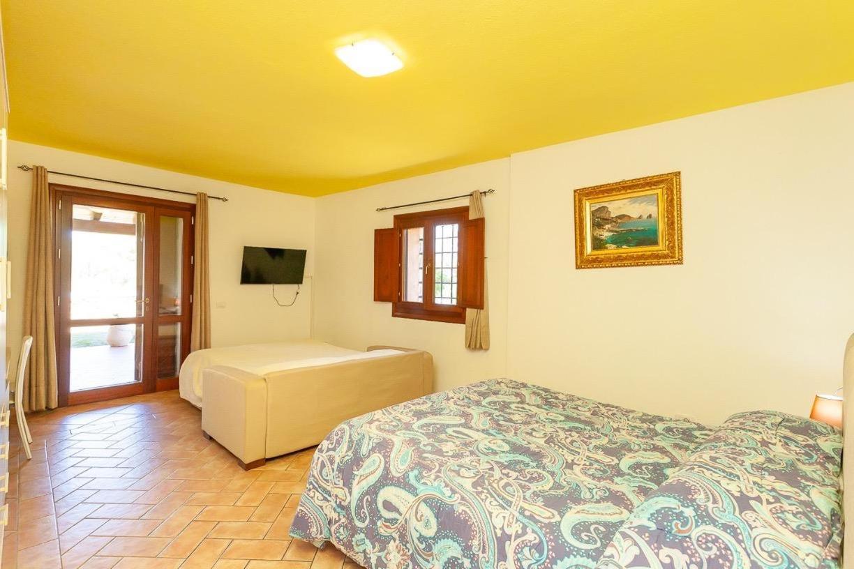 B&B Pettirosso Garden San Teodoro  Bagian luar foto